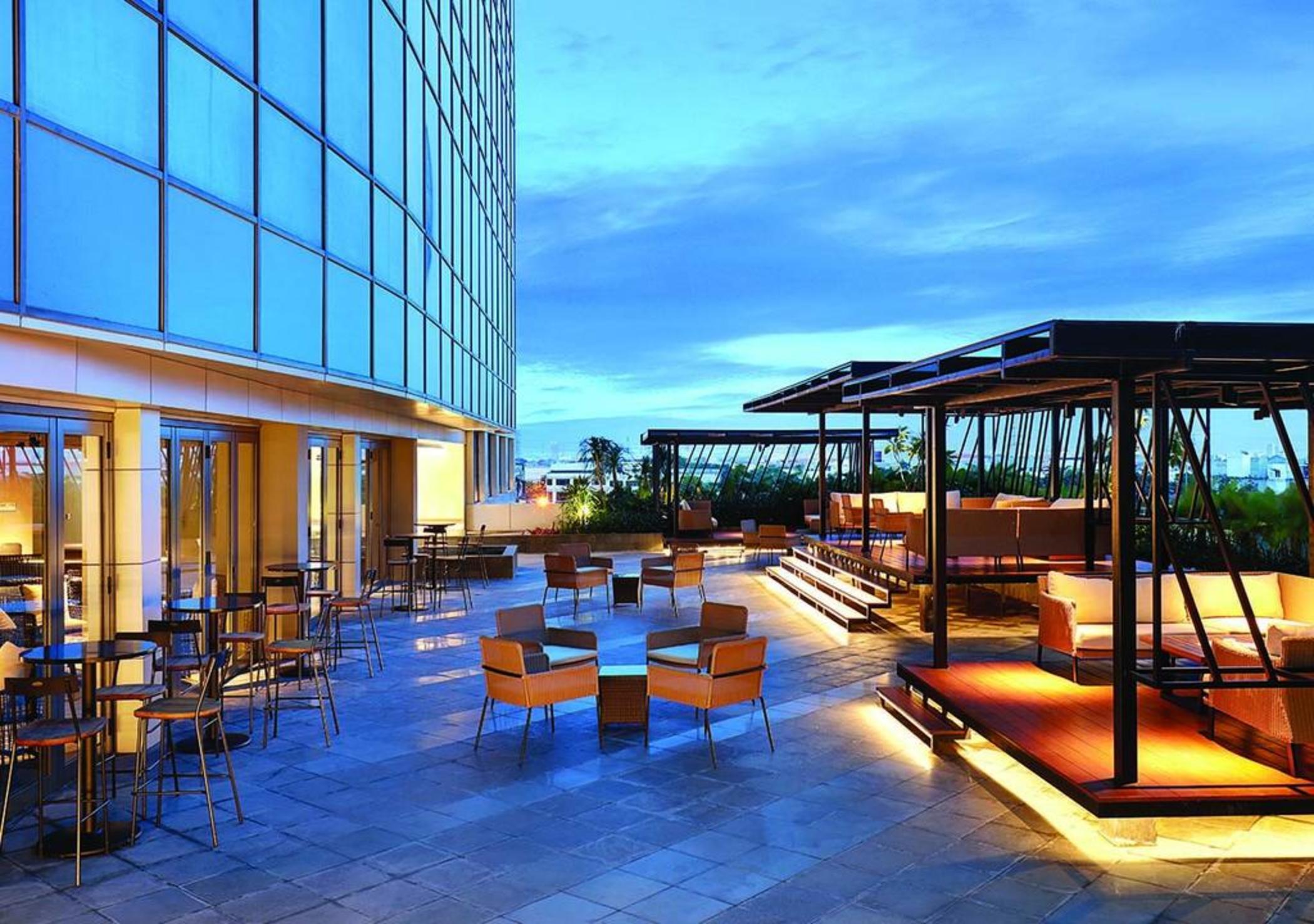 Novotel Samator Surabaya Timur Ngoại thất bức ảnh