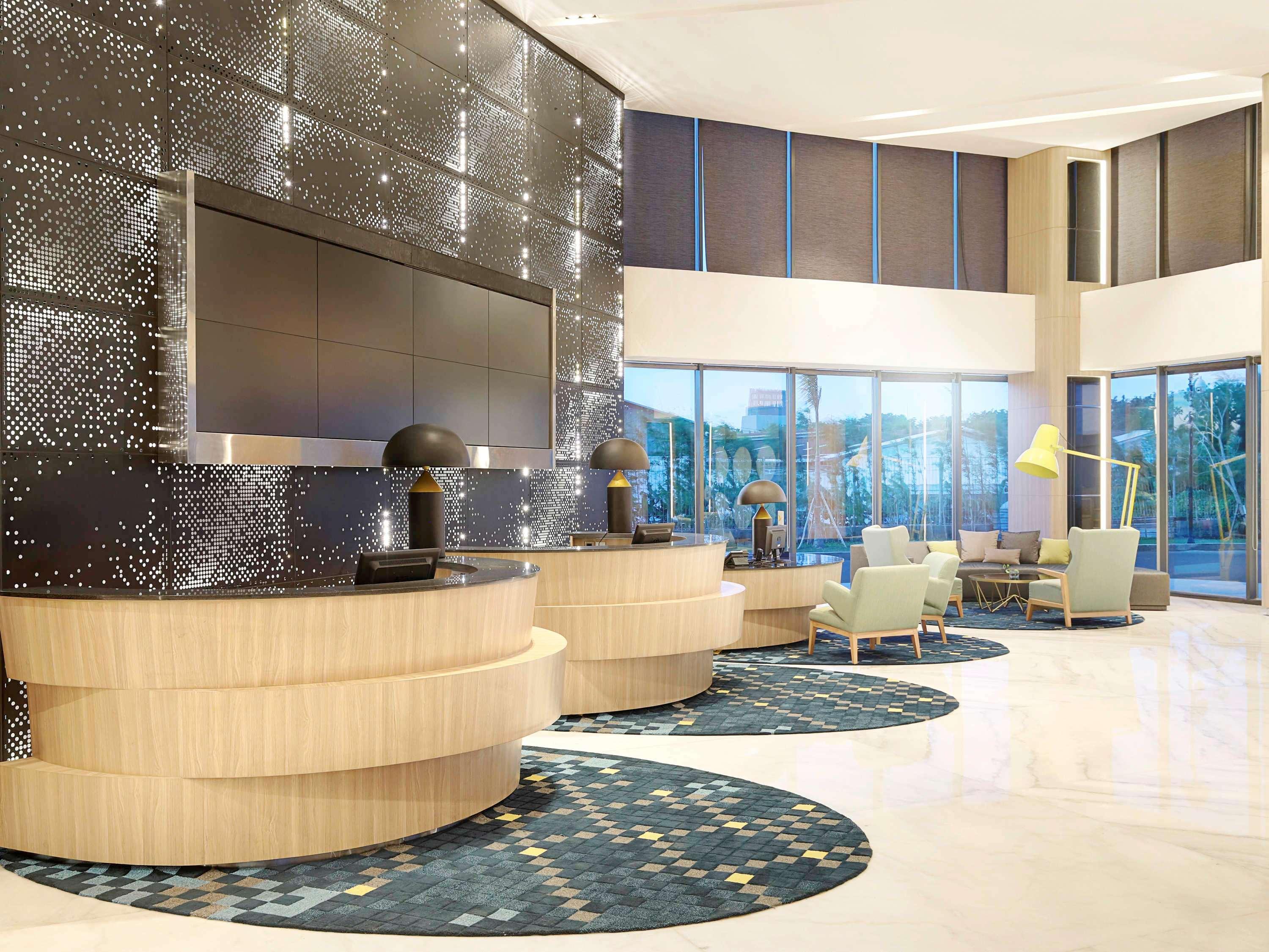 Novotel Samator Surabaya Timur Ngoại thất bức ảnh