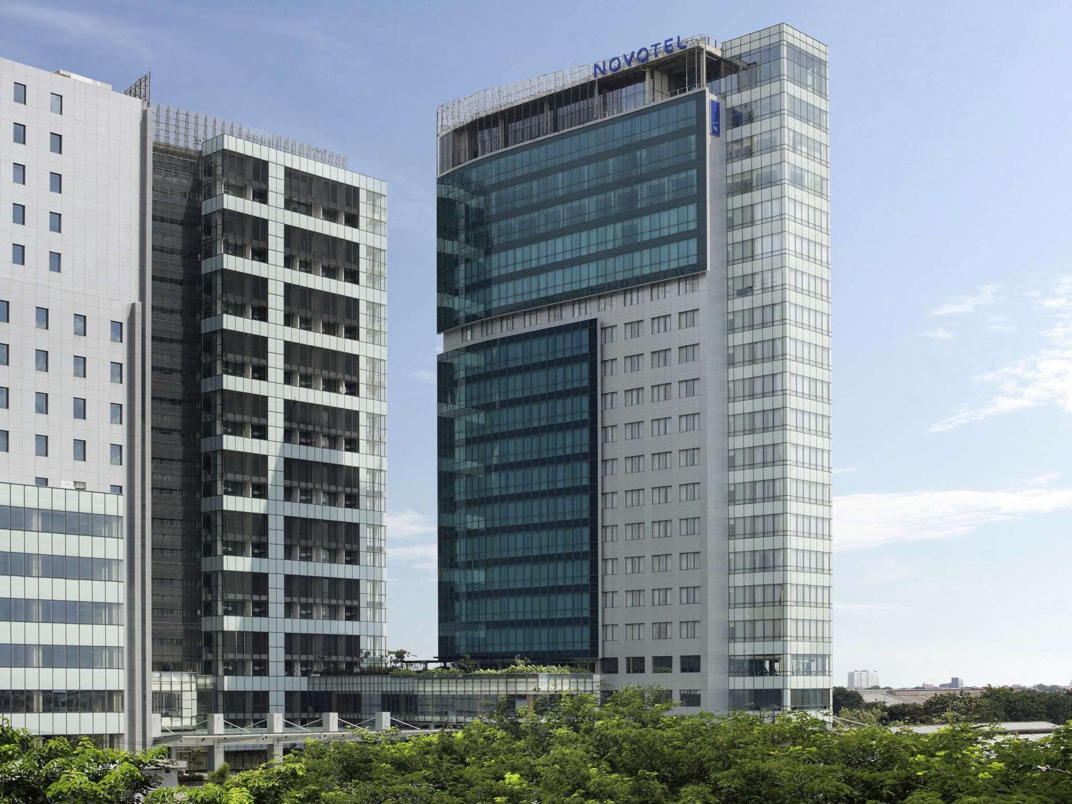 Novotel Samator Surabaya Timur Ngoại thất bức ảnh